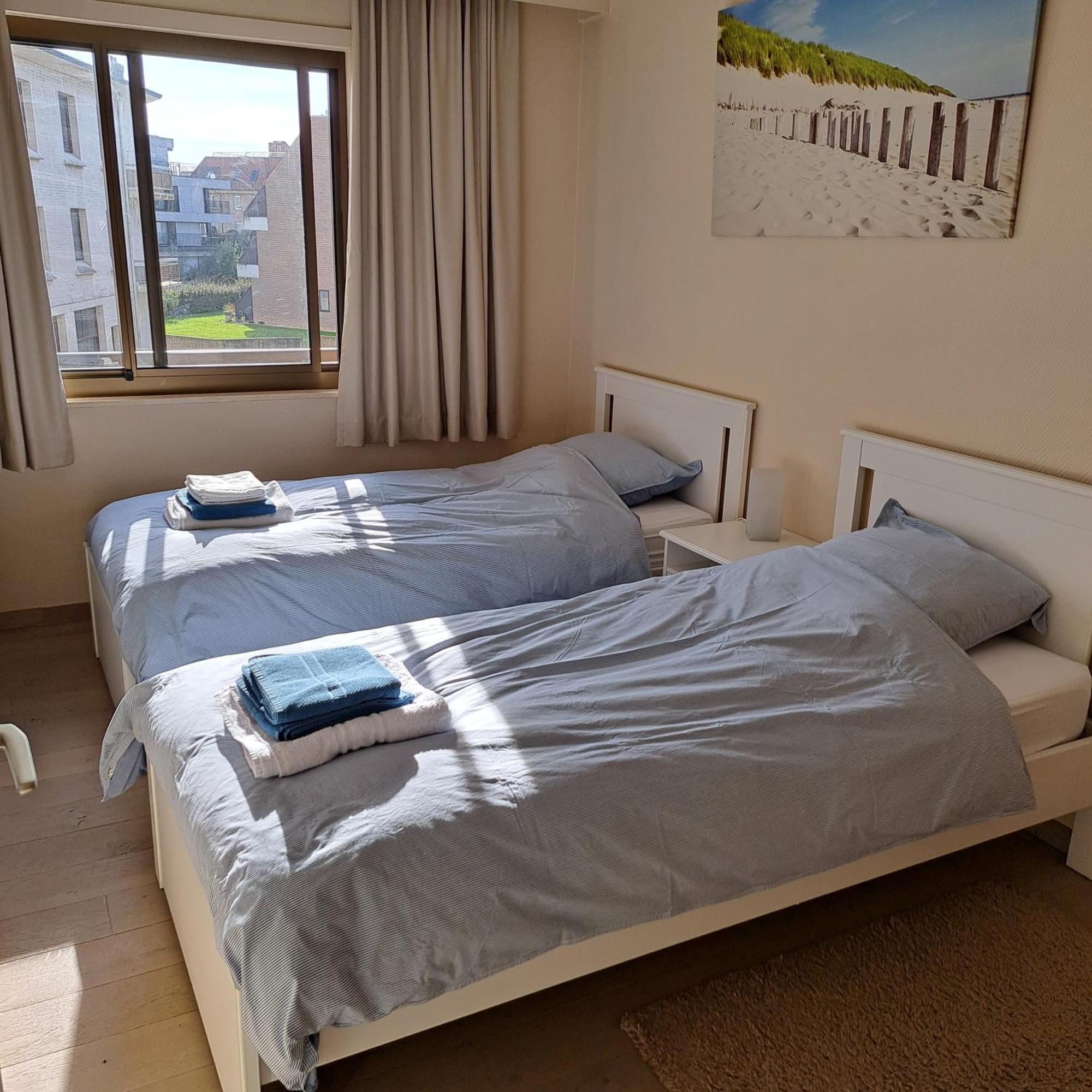 Appartement Residentie Amadeus Met Garage Sint-Idesbald Exterior foto